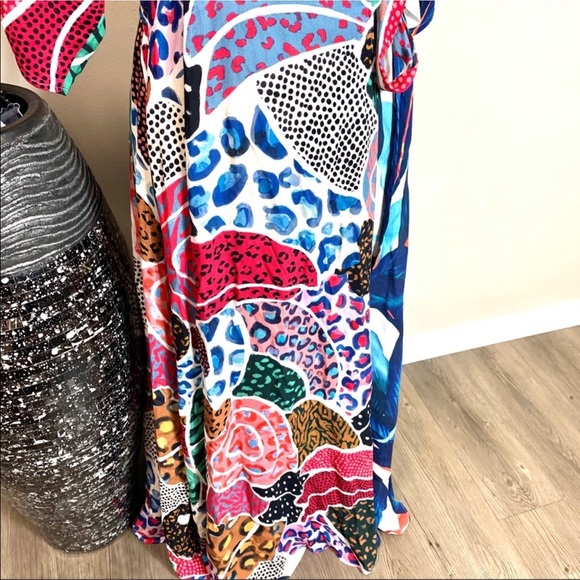 ❗️SOLD❗️RARE Farm Rio Mixed Prints Wrap Maxi Dress - Picture 5 of 11